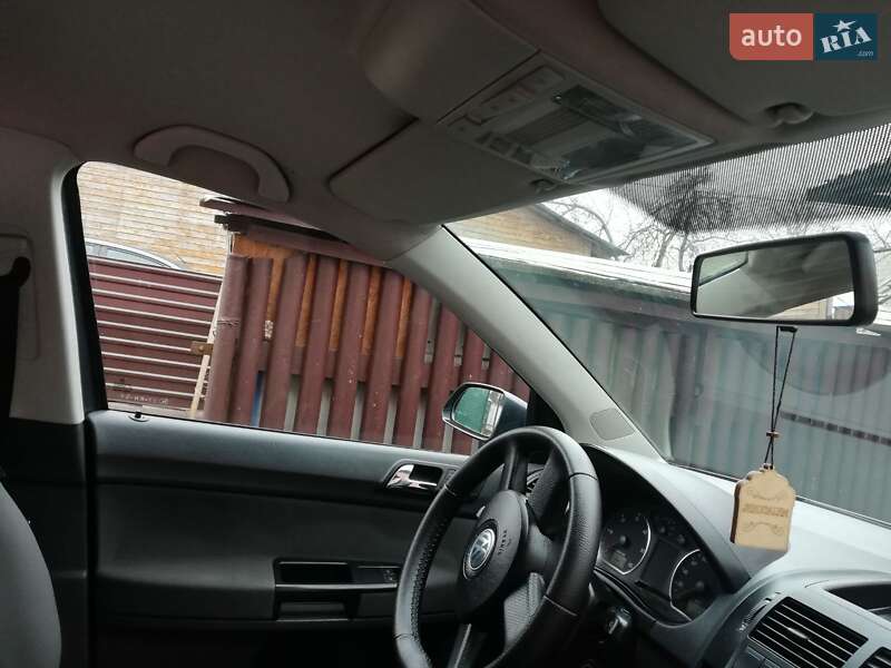 Хетчбек Volkswagen Polo 2005 в Рівному