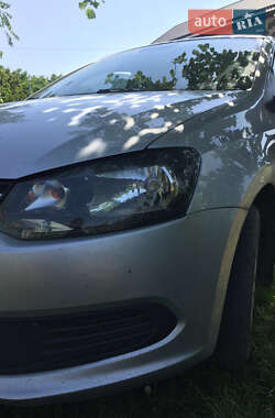 Седан Volkswagen Polo 2012 в Горішніх Плавнях