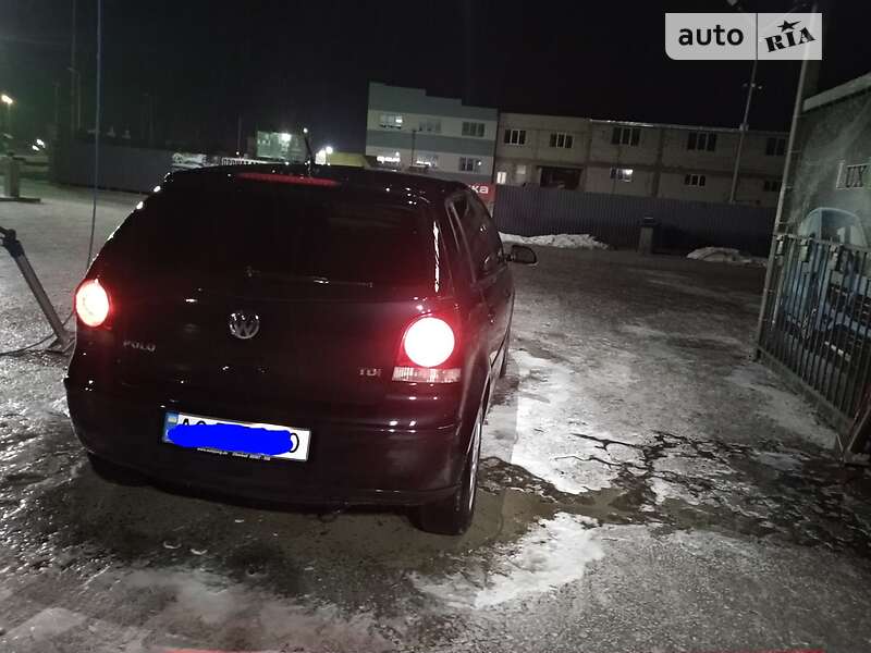 Хэтчбек Volkswagen Polo 2008 в Тячеве