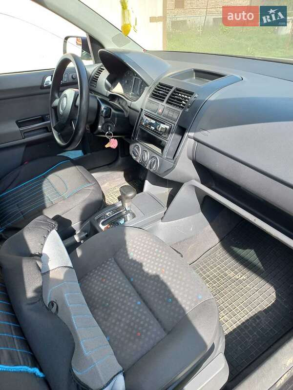 Хэтчбек Volkswagen Polo 2004 в Коломые