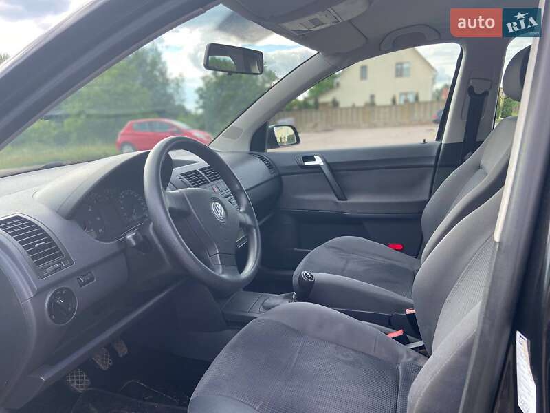 Хэтчбек Volkswagen Polo 2009 в Костополе