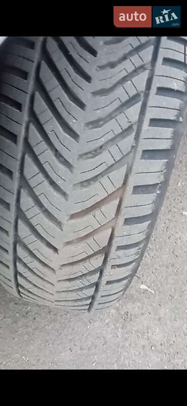 Хэтчбек Volkswagen Polo 2003 в Турийске фото 14 Хэтчбек Volkswagen Polo 2003 в Турийске