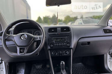 Седан Volkswagen Polo 2016 в 