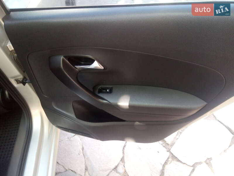 Седан Volkswagen Polo 2011 в Мукачевому