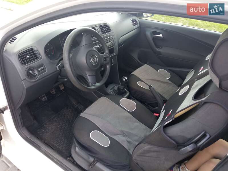 Хэтчбек Volkswagen Polo 2014 в Львове