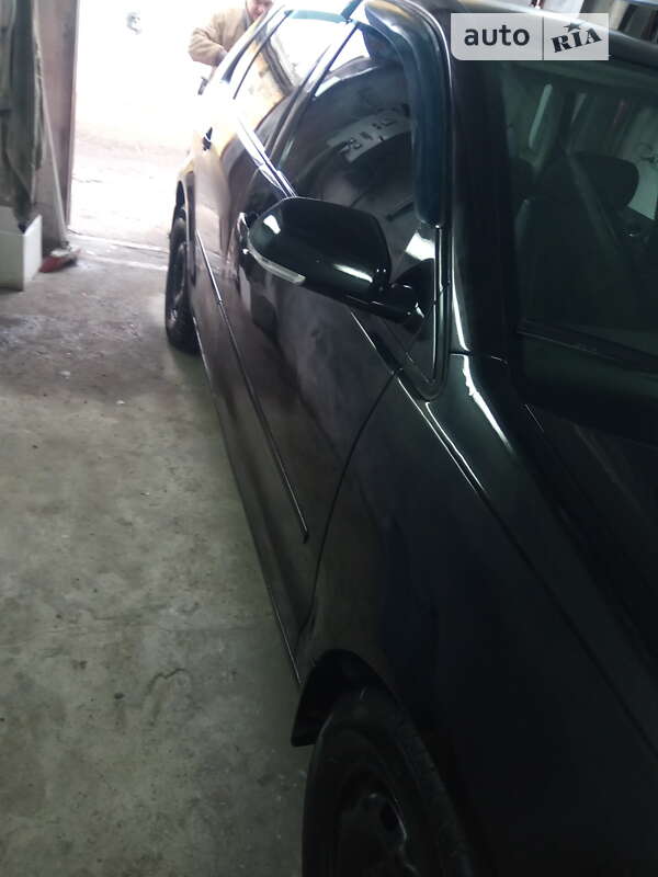 Хэтчбек Volkswagen Polo 2006 в Киеве