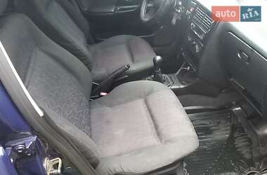 Седан Volkswagen Polo 1998 в 