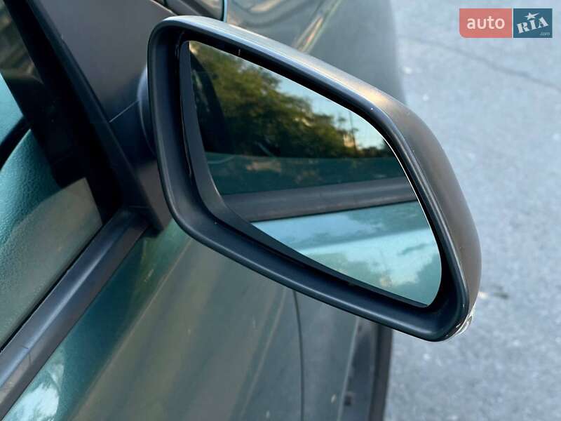 Хэтчбек Volkswagen Polo 2006 в Одессе