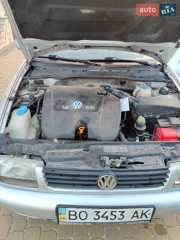 Седан Volkswagen Polo 2001 в Тернополе