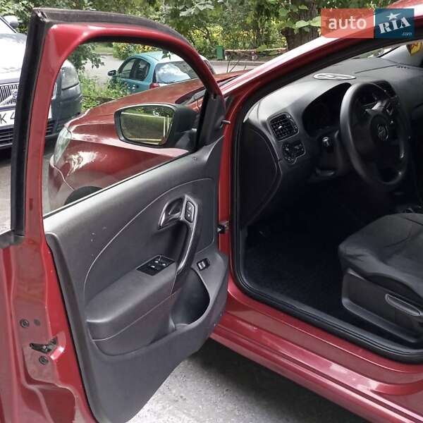 Седан Volkswagen Polo 2013 в Ровно фото 4 Седан Volkswagen Polo 2013 в Ровно
