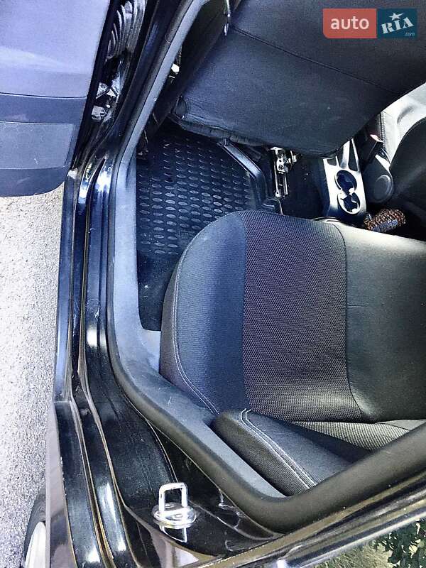 Хэтчбек Volkswagen Polo 2008 в Запорожье