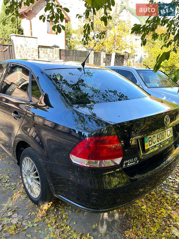 Седан Volkswagen Polo 2011 в Львове