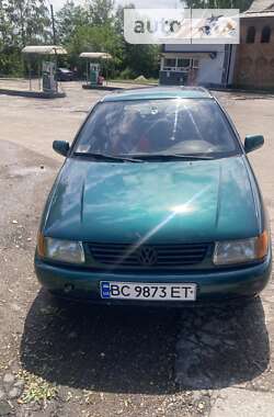 Хэтчбек Volkswagen Polo 1995 в Мостиске