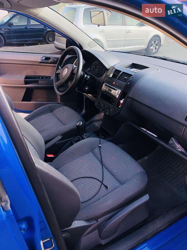 Хэтчбек Volkswagen Polo 2004 в Киеве