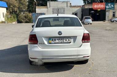Седан Volkswagen Polo 2017 в 