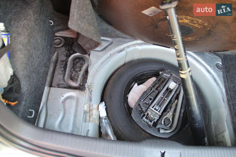 Хэтчбек Volkswagen Polo 2008 в Киеве