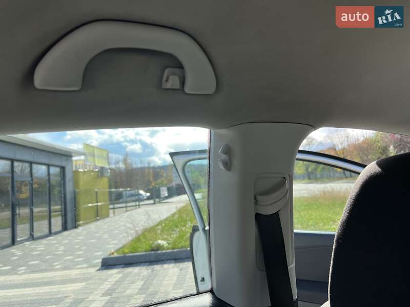 Хетчбек Volkswagen Polo 2016 в Львові