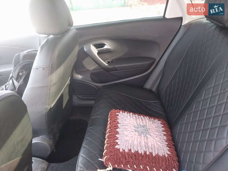 Седан Volkswagen Polo 2013 в Апостоловому
