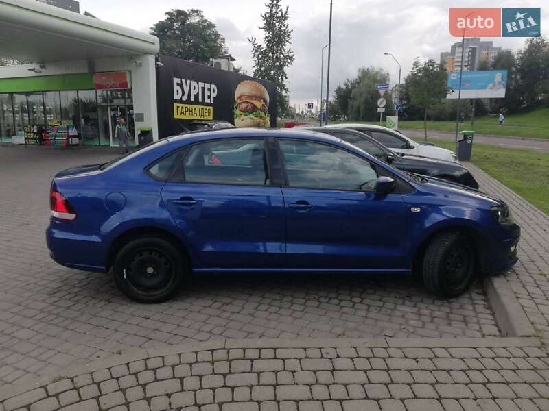 Седан Volkswagen Polo 2018 в Львові