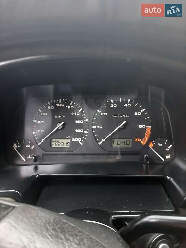 Хэтчбек Volkswagen Polo 1995 в Вараше