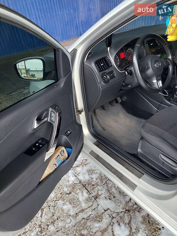 Седан Volkswagen Polo 2012 в Харкові