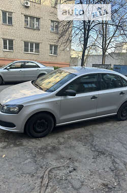 Седан Volkswagen Polo 2013 в Днепре