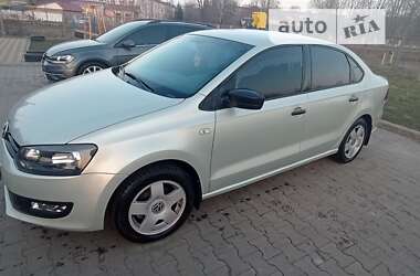 Седан Volkswagen Polo 2011 в Конотопе