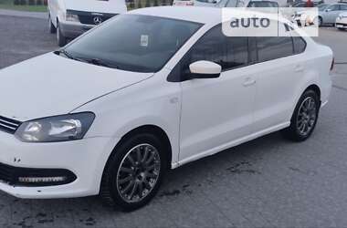 Седан Volkswagen Polo 2013 в Львове