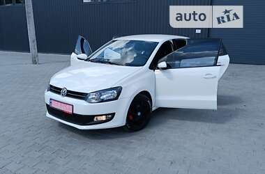 Хэтчбек Volkswagen Polo 2010 в Луцке