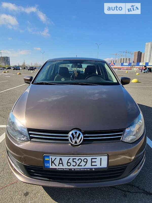 Седан Volkswagen Polo 2014 в Киеве