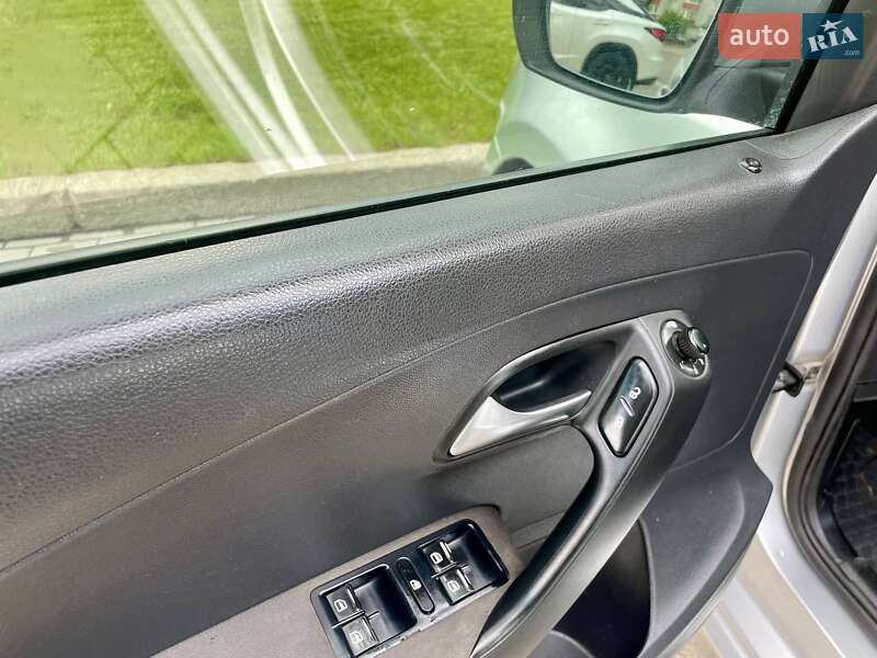 Хэтчбек Volkswagen Polo 2011 в Кременчуге