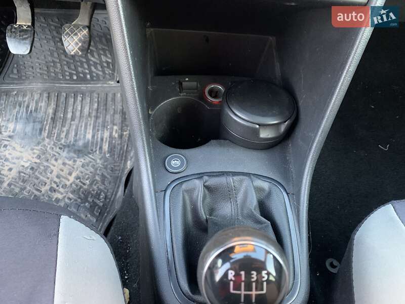 Седан Volkswagen Polo 2012 в Ужгороді фото 7 Седан Volkswagen Polo 2012 в Ужгороді