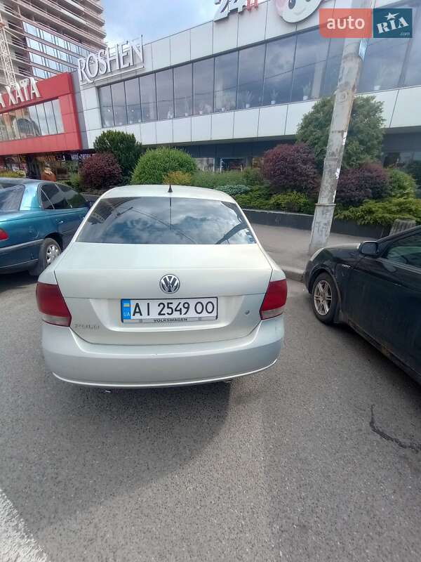 Седан Volkswagen Polo 2011 в Киеве