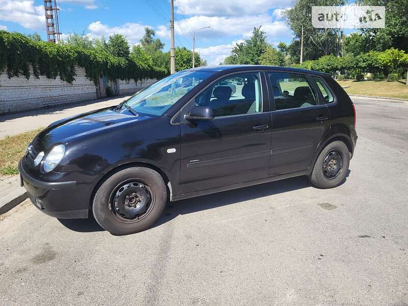 Хэтчбек Volkswagen Polo 2004 в Запорожье