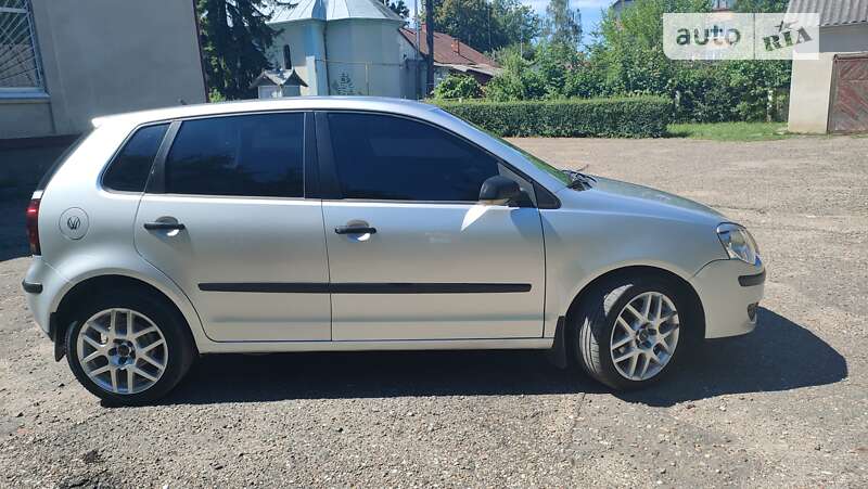 Хетчбек Volkswagen Polo 2005 в Глибокій
