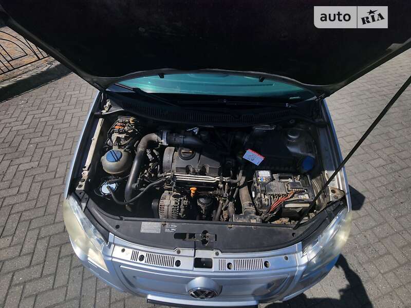 Хетчбек Volkswagen Polo 2008 в Мукачевому