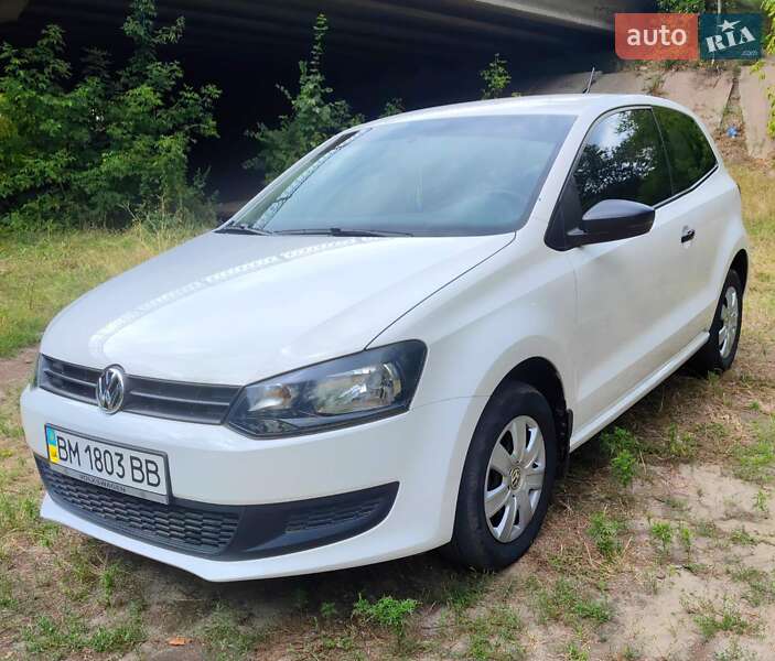 Хэтчбек Volkswagen Polo 2014 в Сумах
