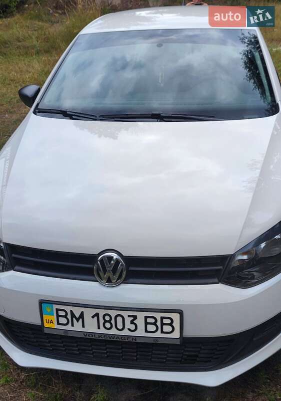 Хэтчбек Volkswagen Polo 2014 в Сумах