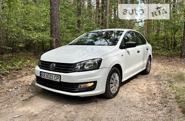 Седан Volkswagen Polo 2017 в Киеве