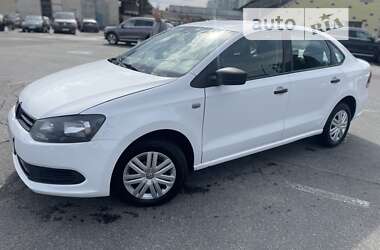 Седан Volkswagen Polo 2013 в Киеве