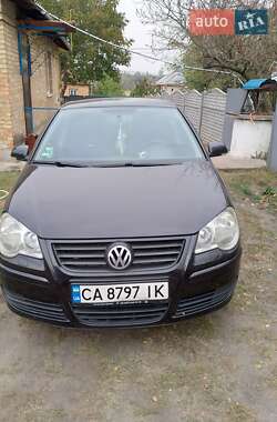 Хэтчбек Volkswagen Polo 2005 в 