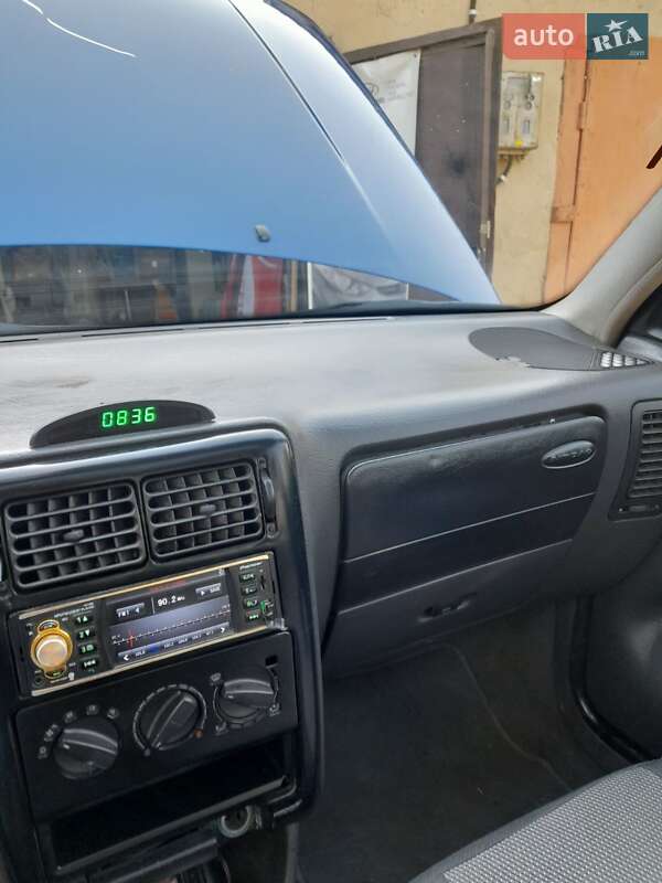 Хэтчбек Volkswagen Polo 1998 в Одессе