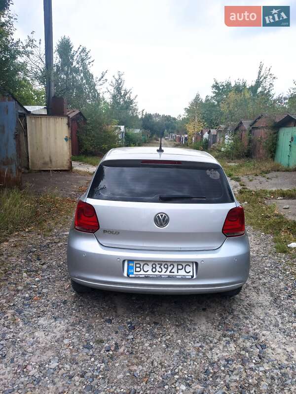 Хэтчбек Volkswagen Polo 2011 в Львове