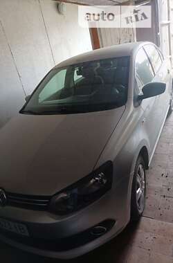 Седан Volkswagen Polo 2012 в Умані