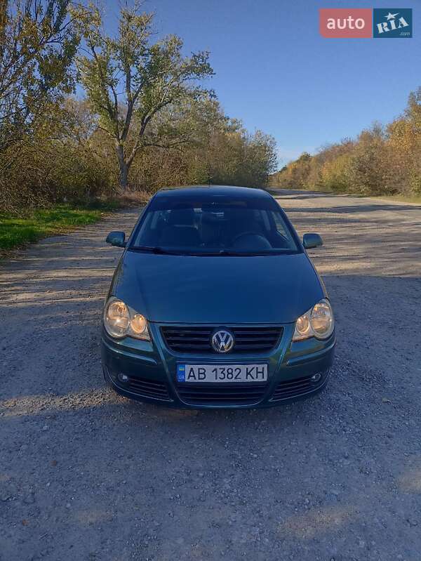 Хетчбек Volkswagen Polo 2006 в Могилів-Подільському