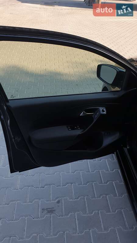 Седан Volkswagen Polo 2013 в Івано-Франківську