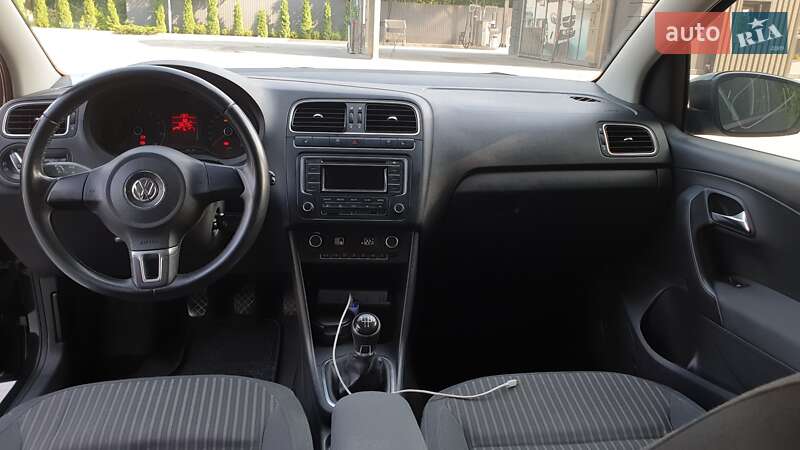 Седан Volkswagen Polo 2013 в Івано-Франківську