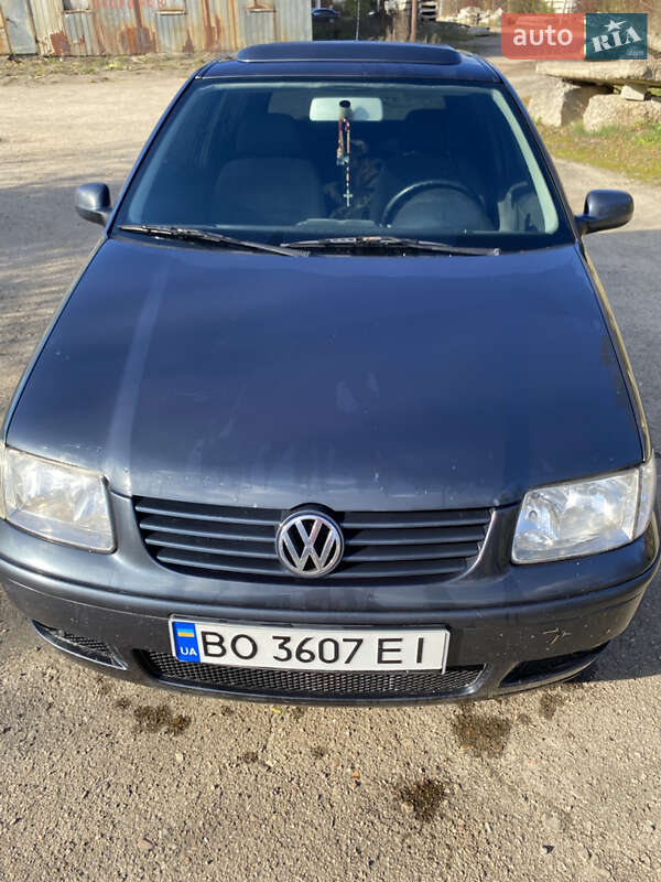 Хэтчбек Volkswagen Polo 2000 в Старом Самборе