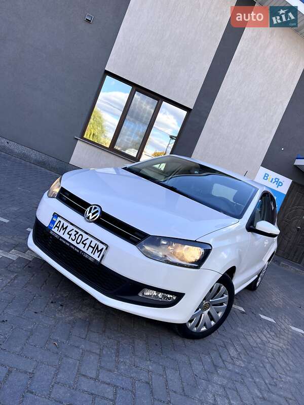 Хэтчбек Volkswagen Polo 2011 в Житомире