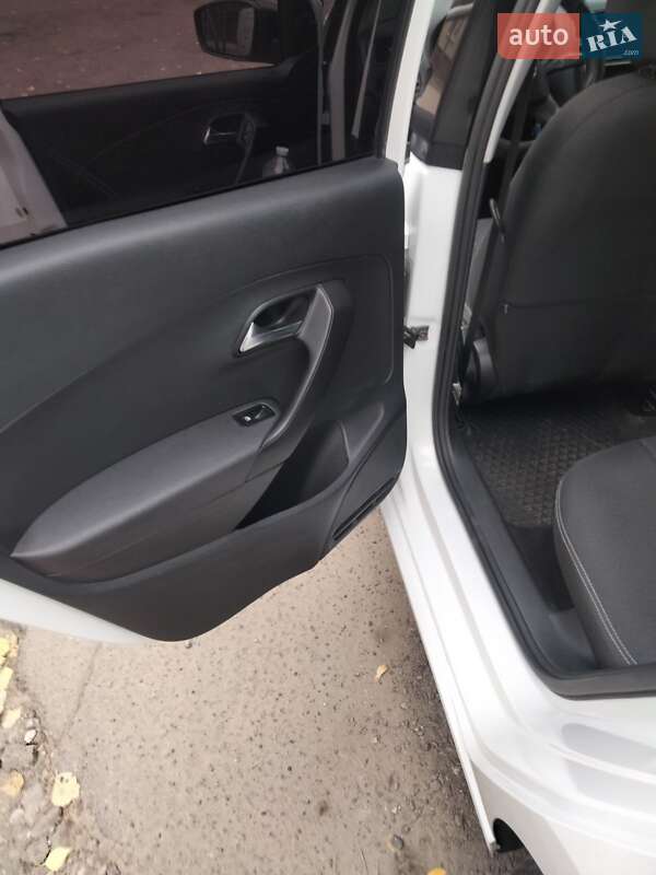 Седан Volkswagen Polo 2018 в Дніпрі